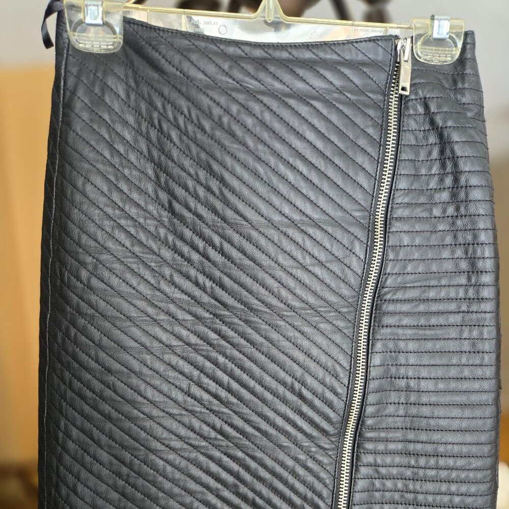 Reiss Black Leather Skirt – US 4 – Asymmetric Zip - Picture 12 of 12
